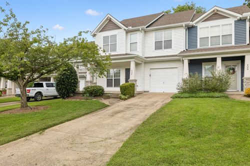 422 Normandy Cir, Nashville, TN, 37209-4822 | Card Image