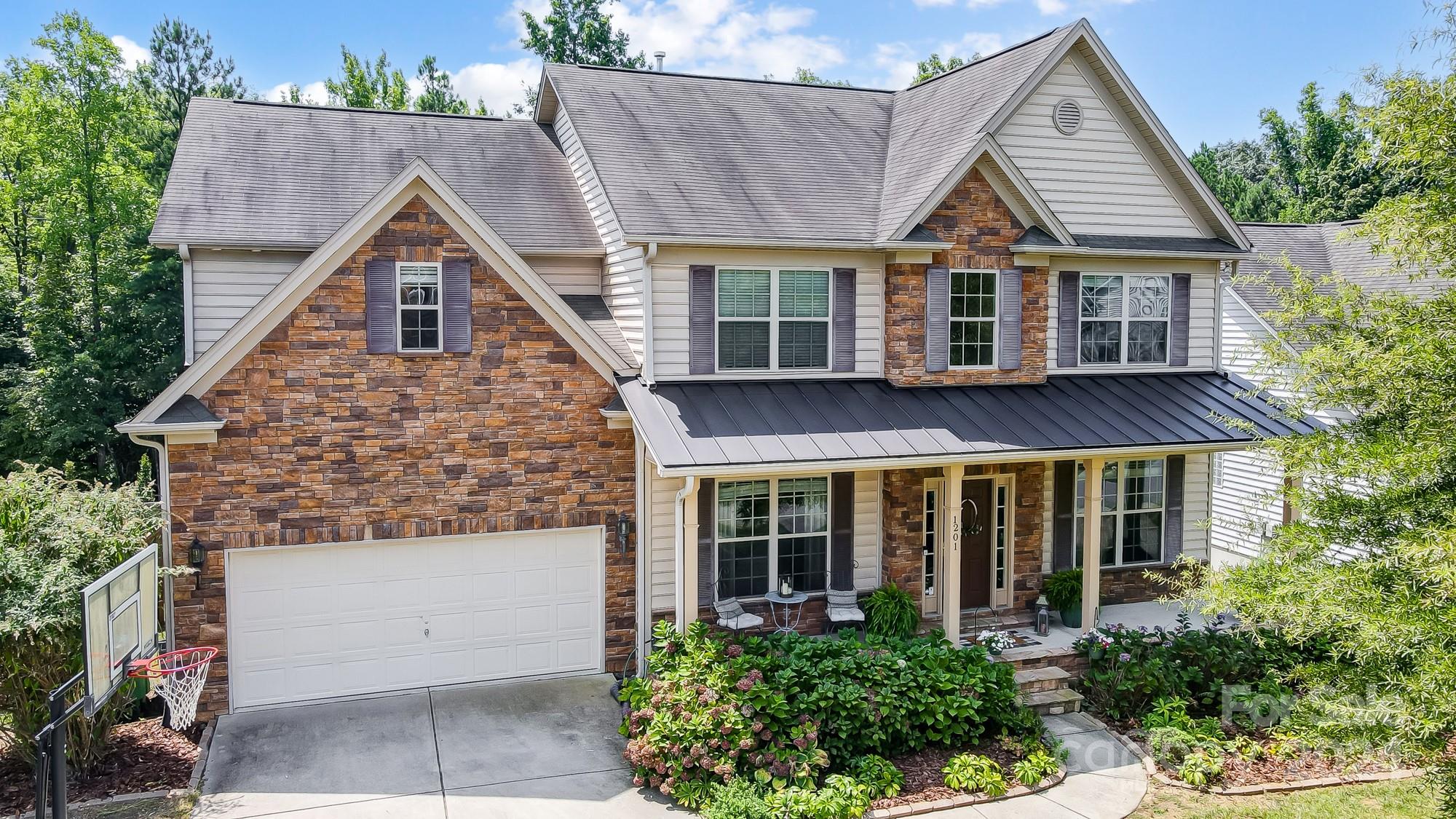 Williamstown Rd, Matthews, NC 28105