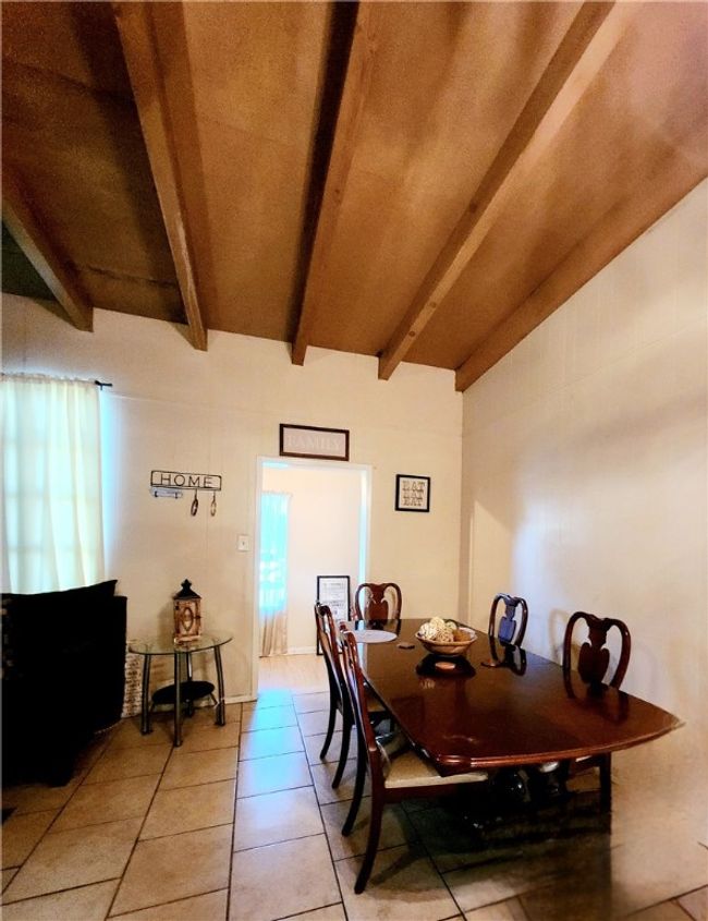 3617 Santa Fe St, House other with 3 bedrooms, 2 bathrooms and null parking in Corpus Christi TX | Image 5