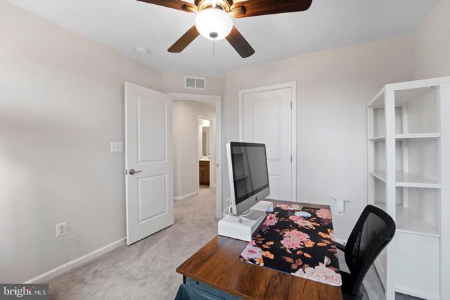 18216 Summit Pointe Dr, Townhouse with 3 bedrooms, 4 bathrooms and null parking in TRIANGLE VA | Image 16