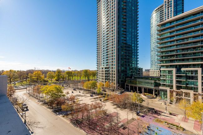 810 - 35 Bastion St, Condo with 2 bedrooms, 2 bathrooms and 2 parking in Toronto ON | Image 23
