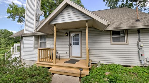 4863 Doane Hwy, Potterville, MI, 48876-8742 | Card Image