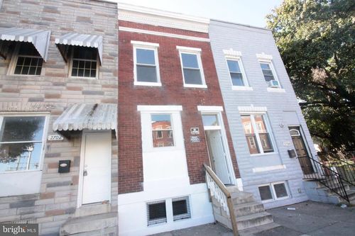 2704 Greenmount Ave, BALTIMORE, MD, 21218-4444 | Card Image