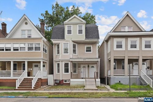 533 S Clinton St, East Orange, NJ, 07018-1031 | Card Image