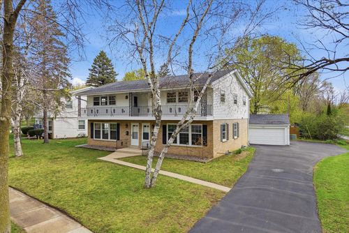 W56N710 Hawthorne Avenue, Cedarburg, WI, 53012 | Card Image