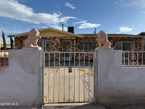 8118 Tierra Verde Dr, El Paso, TX, 79907-4138 | Card Image