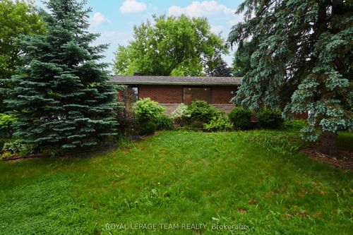 7078 Mason St, Greely, ON, K4P1C2 | Card Image