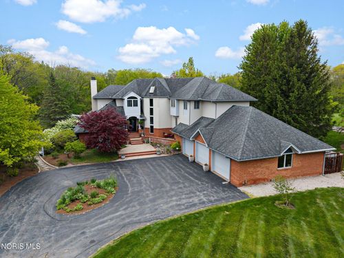 14951 Stonehaven Dr, Perrysburg, OH, 43551-9538 | Card Image
