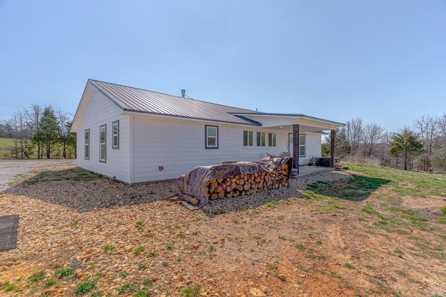 1665 Nc 1600, House other with 3 bedrooms, 2 bathrooms and null parking in Compton AR | Image 34
