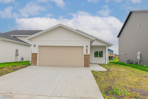 6646 68th St S, Horace, ND, 58047 | Card Image