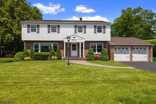 45 Churchill Rd, Cresskill, NJ, 07626-1629 | Card Image