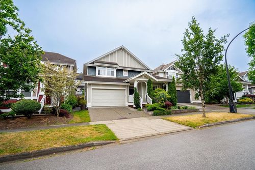 15188 61 Ave, Surrey, BC, V3S5J7 | Card Image