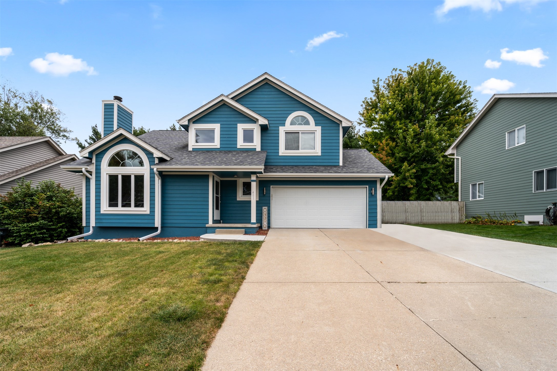 Edgewood Ln, Pleasant Hill, IA 50327