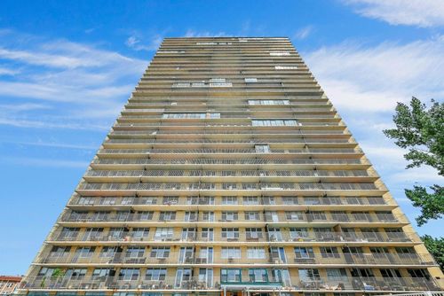 31e-6040 Kennedy Blvd, West New York, NJ, 07093-3868 | Card Image