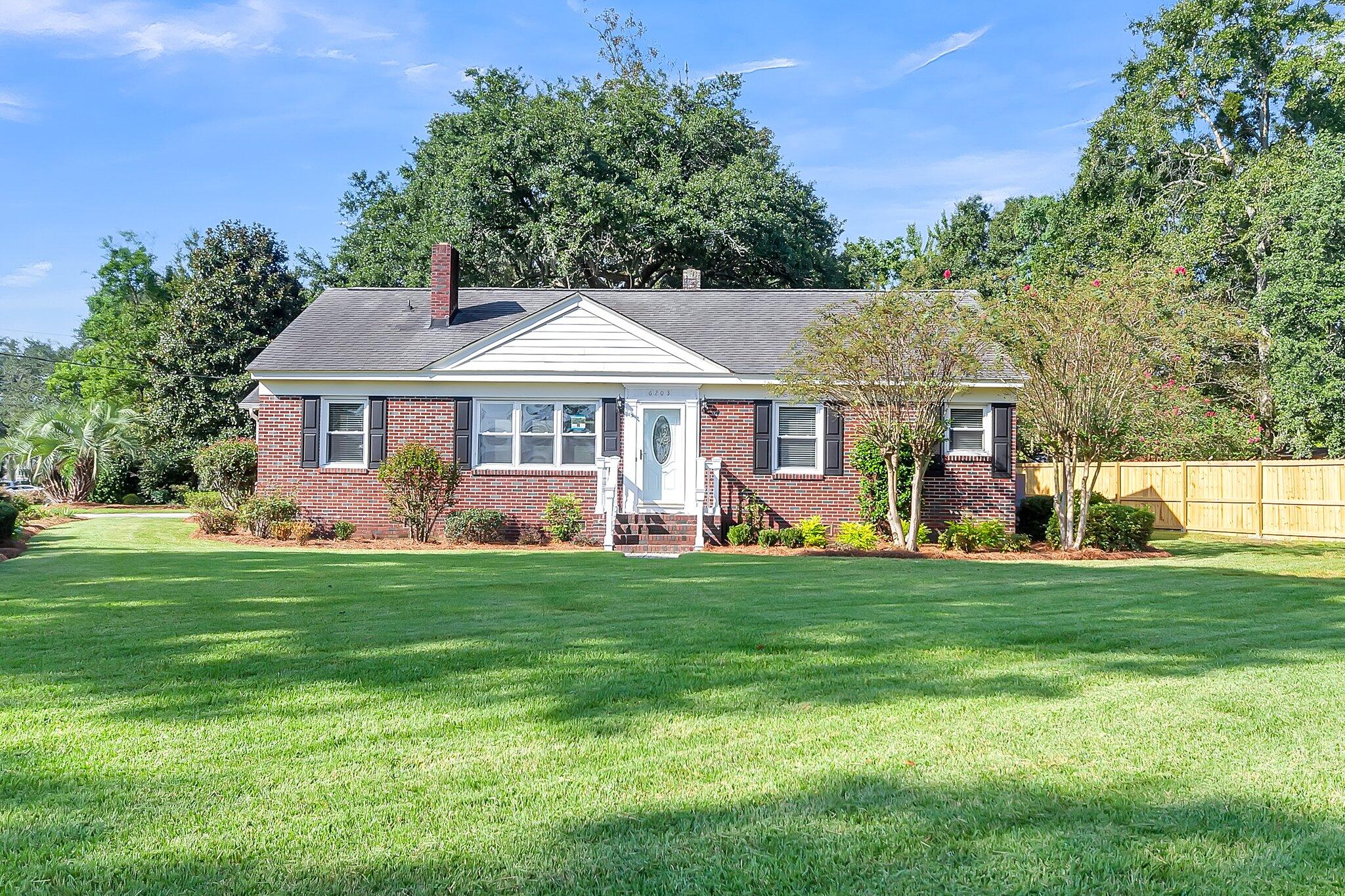 Old Point Rd, Hanahan, SC 29410