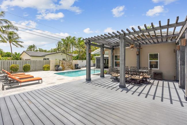 2750 Ne 45 Th St, House other with 3 bedrooms, 2 bathrooms and null parking in Lighthouse Point FL | Image 19