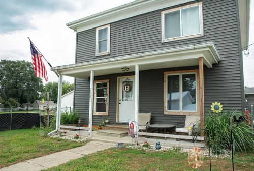 716 Broadway St, Dumont, IA, 50625-7771 | Card Image