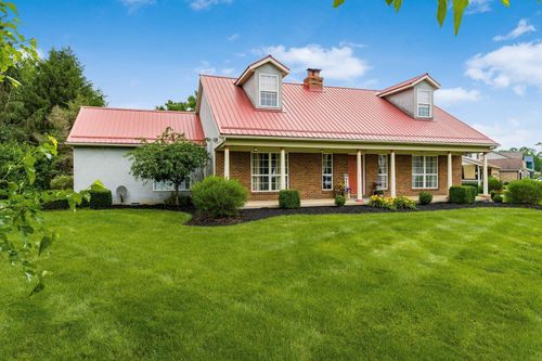 17 Zellers Ln, Etna, OH, 43062-7618 | Card Image
