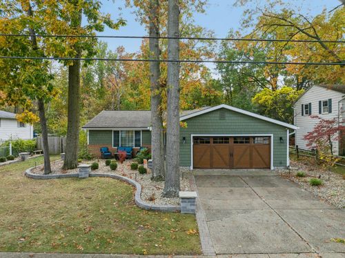 5001 Hollyview Dr, Vermilion, OH, 44089-1620 | Card Image