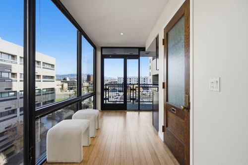 9-220 Copper Ave Nw, Albuquerque, NM, 87102-4266 | Card Image