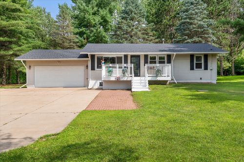 9570 202nd St N, Forest Lake, MN, 55025-9614 | Card Image