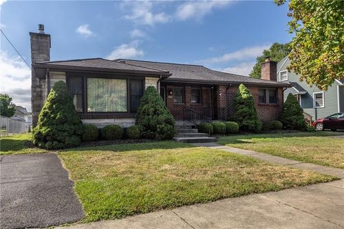 327 Noble St, Elmira, NY, 14901-1326 | Card Image