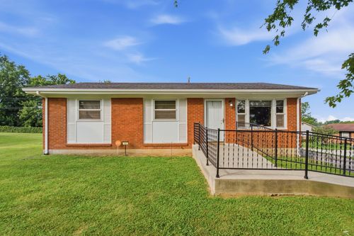 143 Spruce Ct, Winchester, KY, 40391-1224 | Card Image