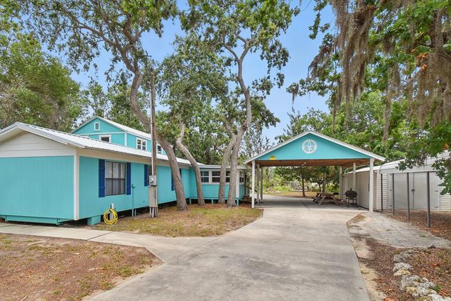 112 8 Th St E, House other with 4 bedrooms, 3 bathrooms and 1 parking in STEINHATCHEE FL | Image 7