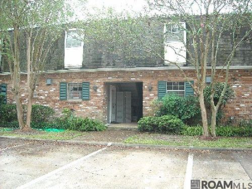 1755 College Dr College Dr, Baton Rouge, LA, 70808-1327 | Card Image