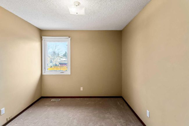 195 Deerbow Circle Se, House other with 3 bedrooms, 3 bathrooms and 2 parking in Calgary AB | Image 21