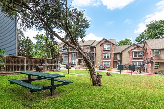 APT-204 - 3604 Clawson Rd, Condo with 2 bedrooms, 2 bathrooms and 2 parking in Austin TX | Image 37