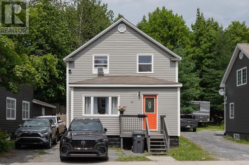 53 W Valley Rd, Corner Brook, NL, A2H2X4 | Card Image