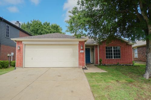 203 Grassy Creek Dr, Wylie, TX, 75098-7421 | Card Image