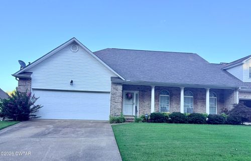 1744 Fairway Dr, Dyersburg, TN, 38024-8895 | Card Image