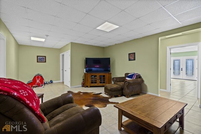 611 Buttermilk Rd Sw, House other with 4 bedrooms, 4 bathrooms and 4 parking in Cave Spring GA | Image 33