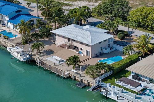 1850 Manor Ln, Marathon, FL, 33050-2448 | Card Image