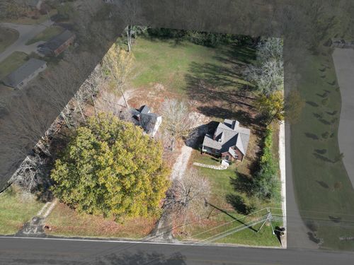 500 Santa Fe Pike, Columbia, TN, 38401-2340 | Card Image