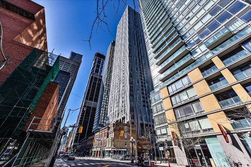 3208-1 Yorkville Ave, Toronto, ON, M4W0B1 | Card Image