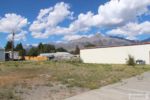 310 &312 S Main St, Mackay, ID, 83251 | Card Image