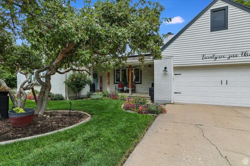 2603 Summerwood Dr, Layton, UT, 84040-7415 | Card Image