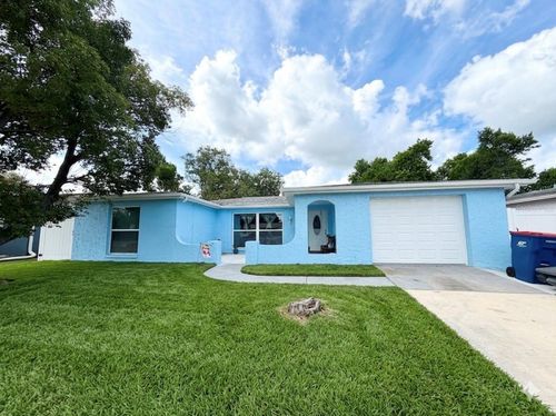 7040 Fox Hollow Dr, PORT RICHEY, FL, 34668-3818 | Card Image