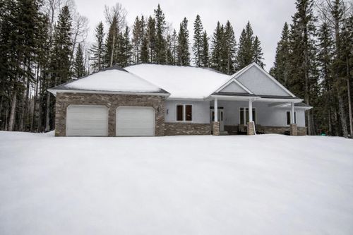 7-32545 Range Road 52, Sundre, AB, T0M1X0 | Card Image