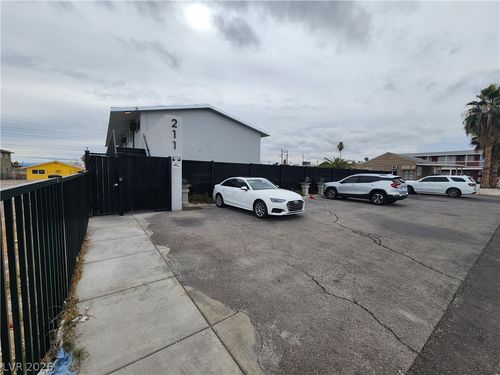 4-211 S 13th St, Las Vegas, NV, 89101-5379 | Card Image