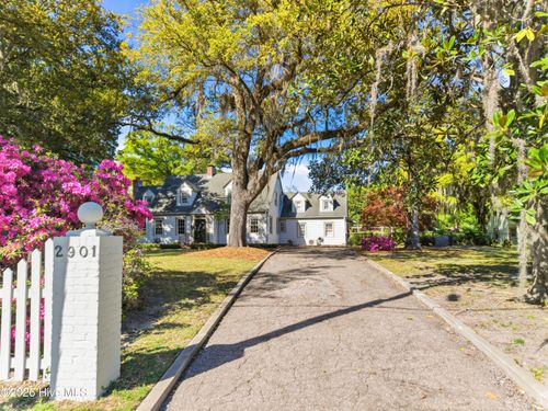 2901 Oleander Dr, Wilmington, NC, 28403-4042 | Card Image