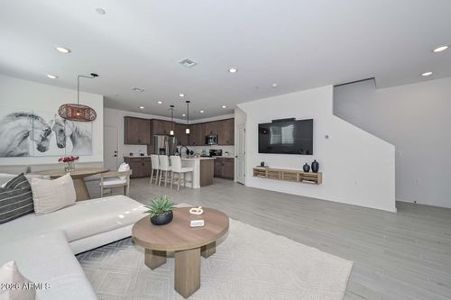 101-2665 S Catherine Dr, Gilbert, AZ, 85295-1299 | Card Image