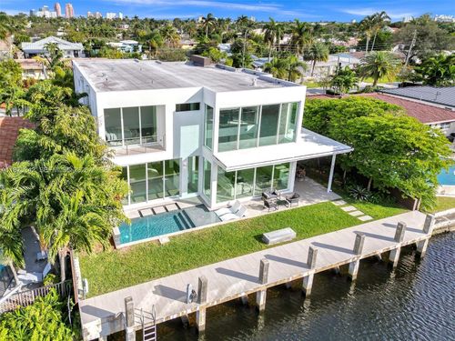 2217 Ne 17th Ter, Wilton Manors, FL, 33305-2415 | Card Image