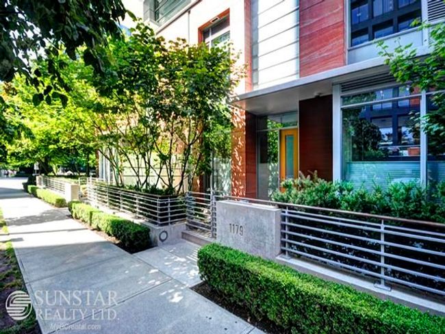 1179 W Cordova Street, Townhouse with 2 bedrooms, 0 bathrooms and 2 parking in Vancouver BC | Image 1