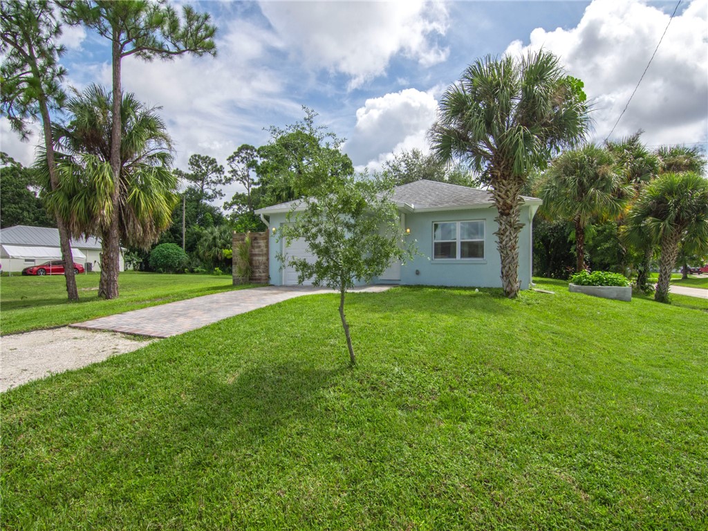 17th Ave, Vero Beach, FL 32962