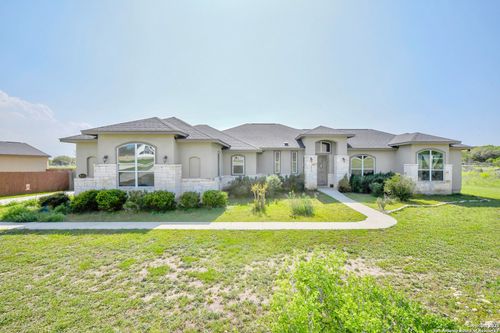 521 Saxet Trl, Spring Branch, TX, 78070-4968 | Card Image