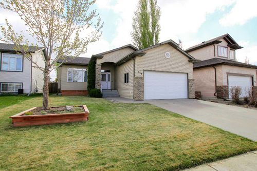 128 Ingle Close, Red Deer, AB, T4R3S2 | Card Image